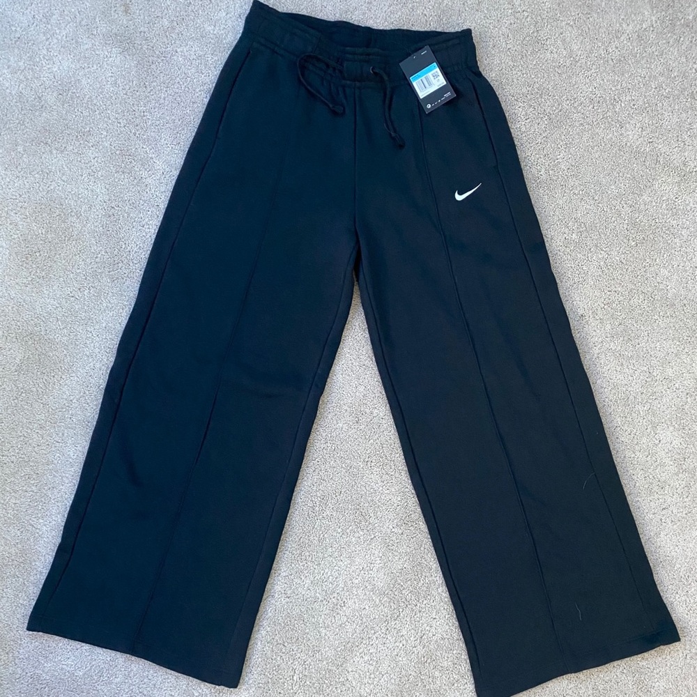 Nike Wide-Leg Black Sweatpants